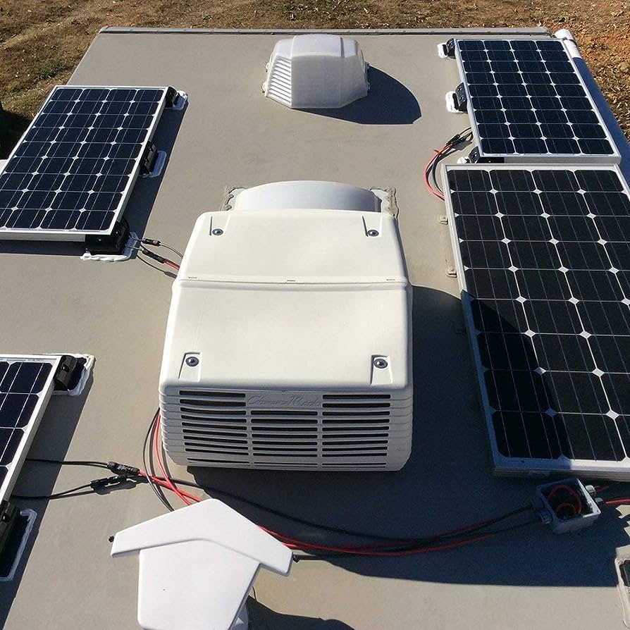 Image de panneaux solaires posé sur un camping-car