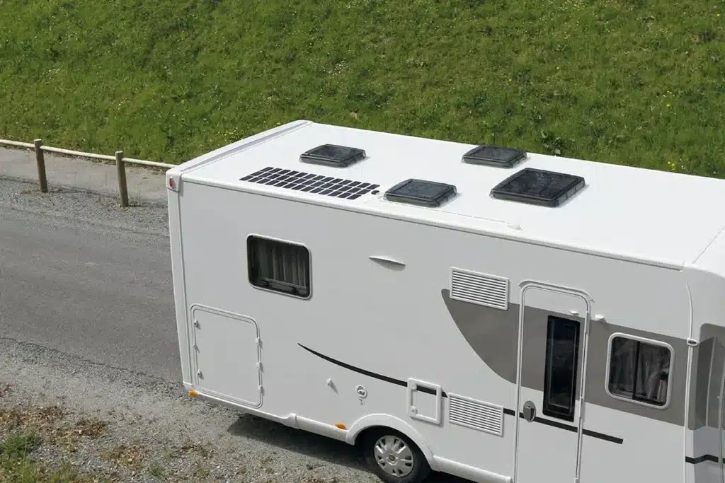Installation solaire sur camping-car