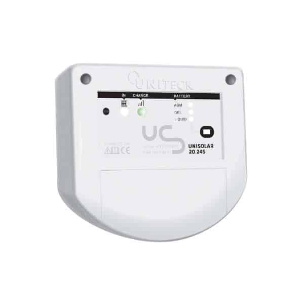 Régulateur solaire UNISOLAR PWM 20S de face