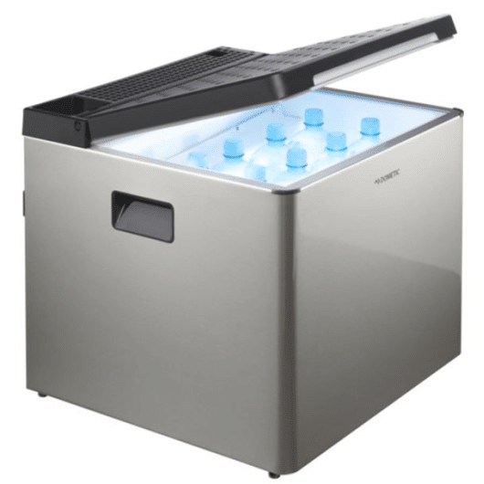 COMBICOOL ACX3 40 DOMETIC chez Captivan, glacière trimixte performante 12V et 230V, idéale pour camping et camping-car.